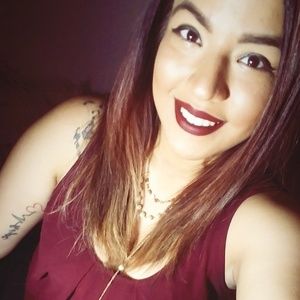 Meet your Posher, Isabel